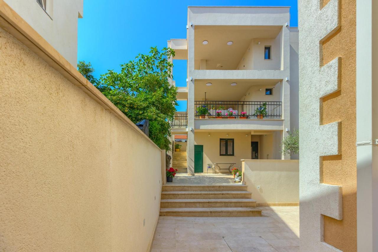 Villa" Arijana 2" Slatine Exterior foto
